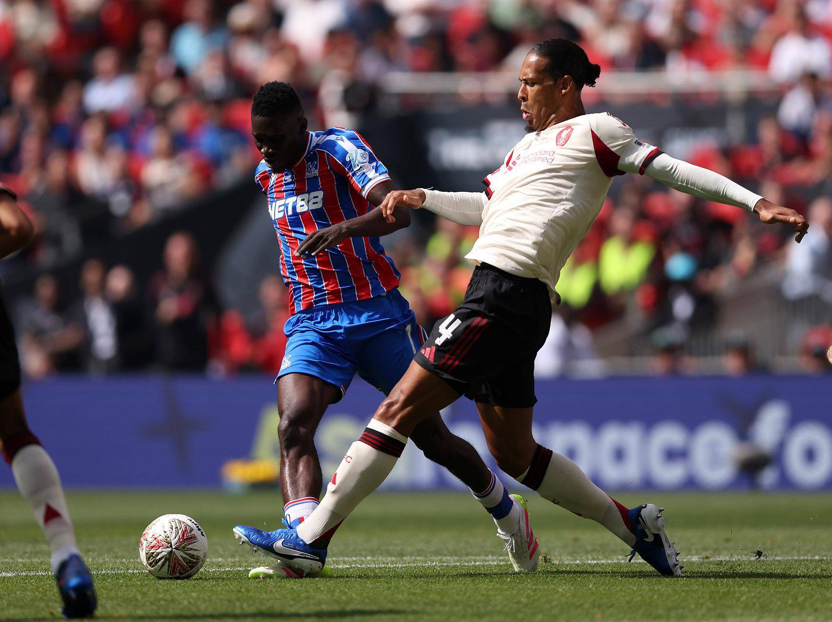 里程碑夜！曼城单刀错失，社区盾转会期刷纪录，底气十足，球队文化再被提及的简单介绍-金年会登录入口